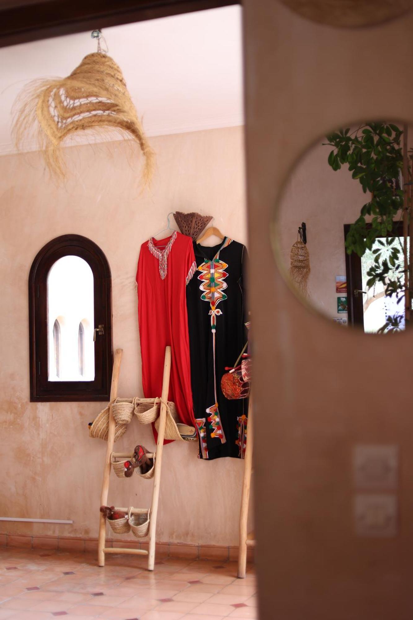 Paradis Nomade Azrarag Luaran gambar